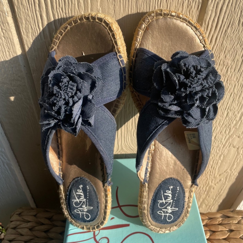 LifeStride Sandals Women 8.5 Blue Bloom Espadrille Wedge Floral Slide B5289F3400
